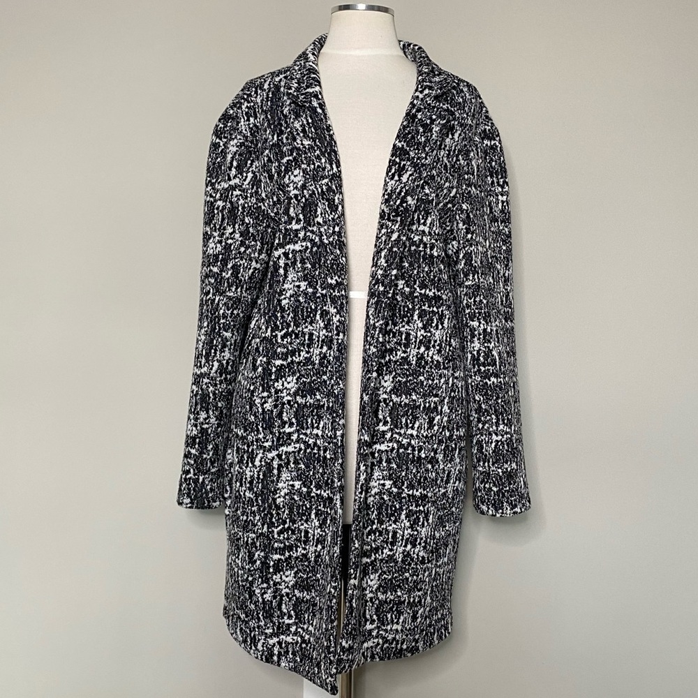 Loft Outlet Black and White Abstract Long Topper Jacket, Medium